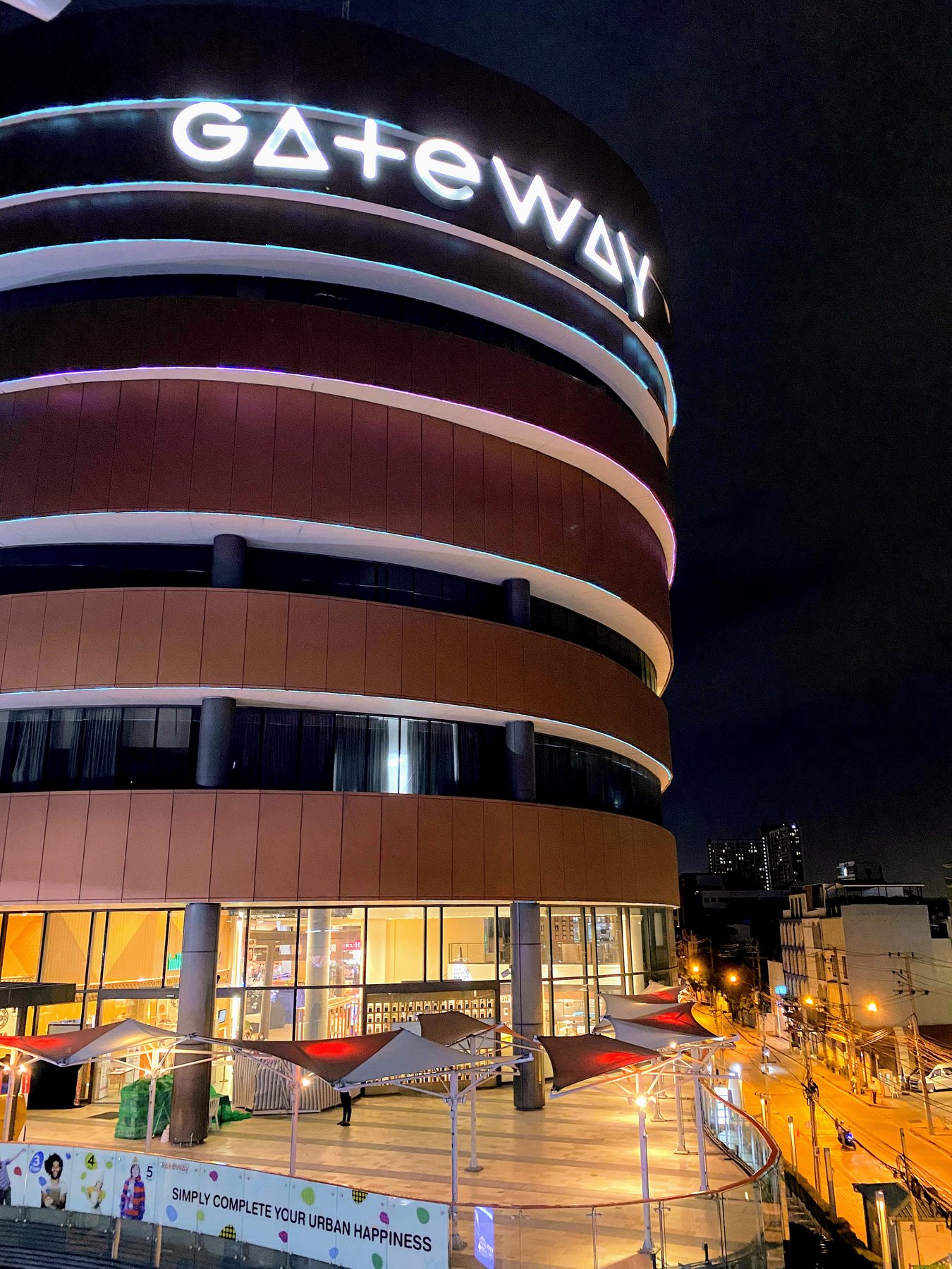 Gateway Mall Bangkok at Ekkamai BTS
