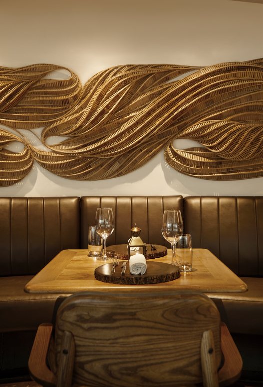 Dining atmosphere at Le Du Bangkok