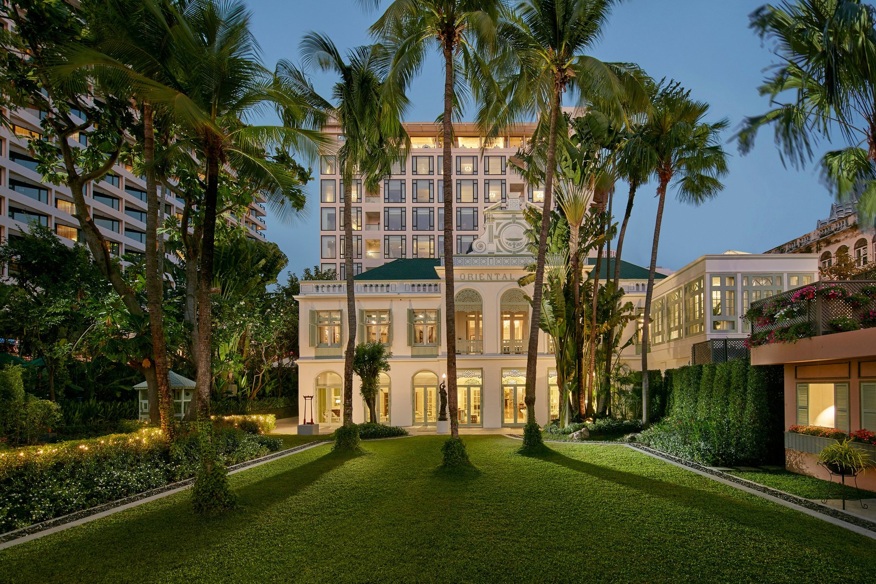 Mandarin Oriental Bangkok exterior