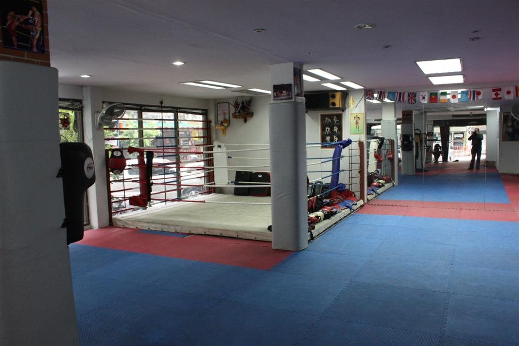 Muay Thai training at Chacrit Muay Thai School in Bangkok