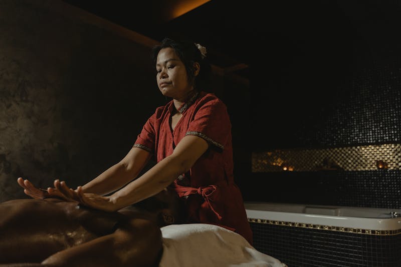 Thai massage guide