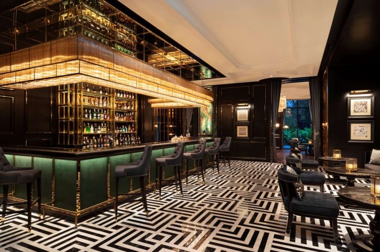 Firefly Bar at Sindhorn Kempinski Bangkok