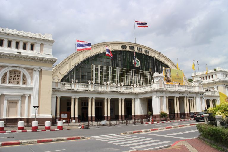 Hua Lamphong railway station platforms in Bangkok