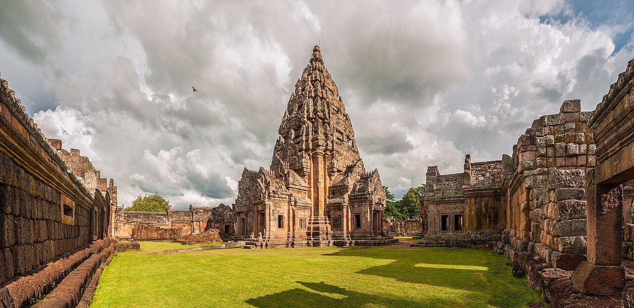 Stone temple architecture at Phanom Rung