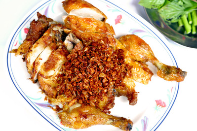 Soi Polo Fried Chicken meal in Bangkok