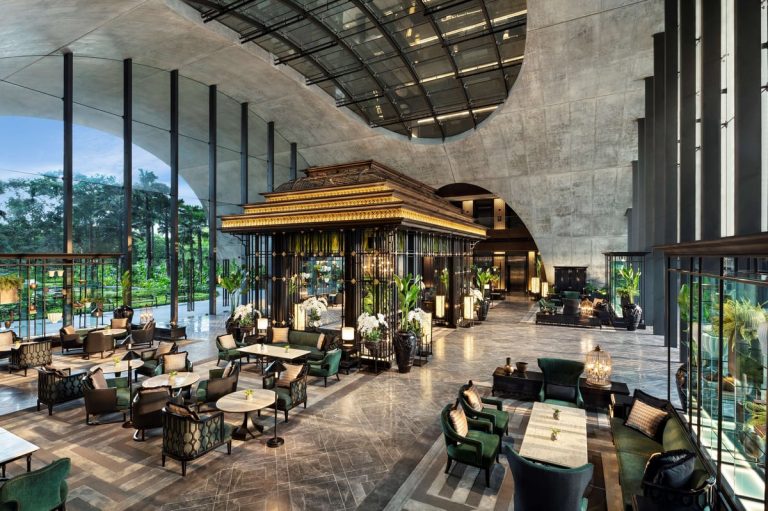 Sindhorn Kempinski Hotel Bangkok luxury hotel exterior and gardens