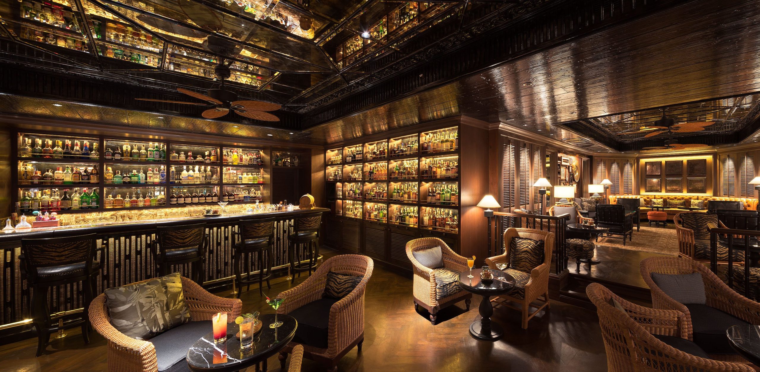 Mandarin Oriental Bangkok bar detail