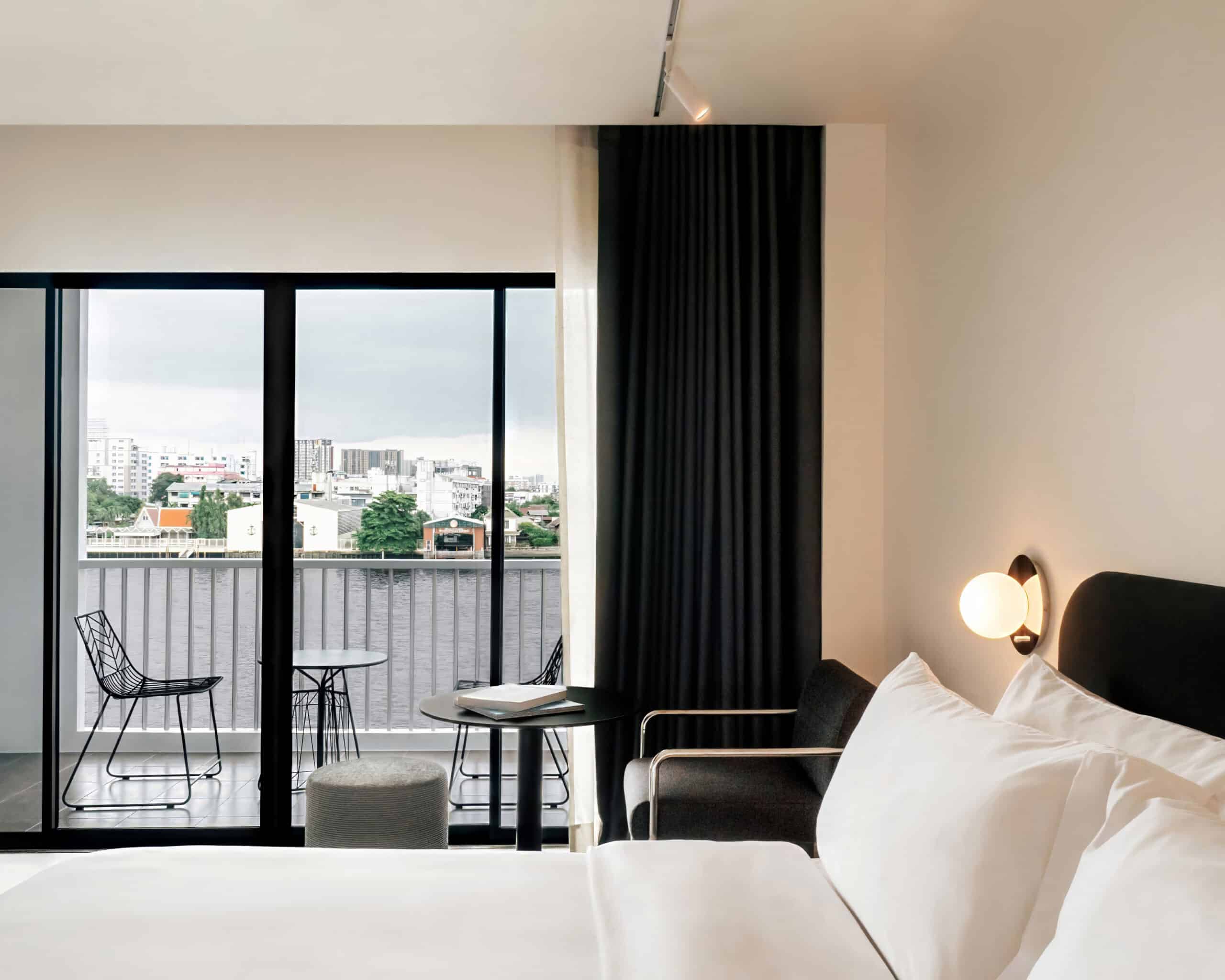 The StandardX Bangkok Phra Arthit image 3