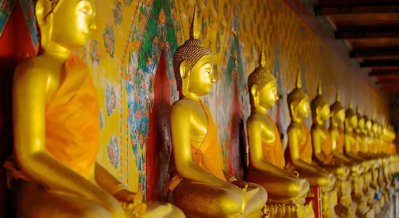 Temple grounds at Wat Arun Bangkok