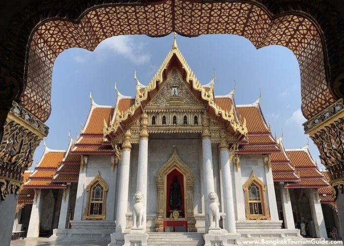 Wat Benchamabophit Marble Temple in Bangkok