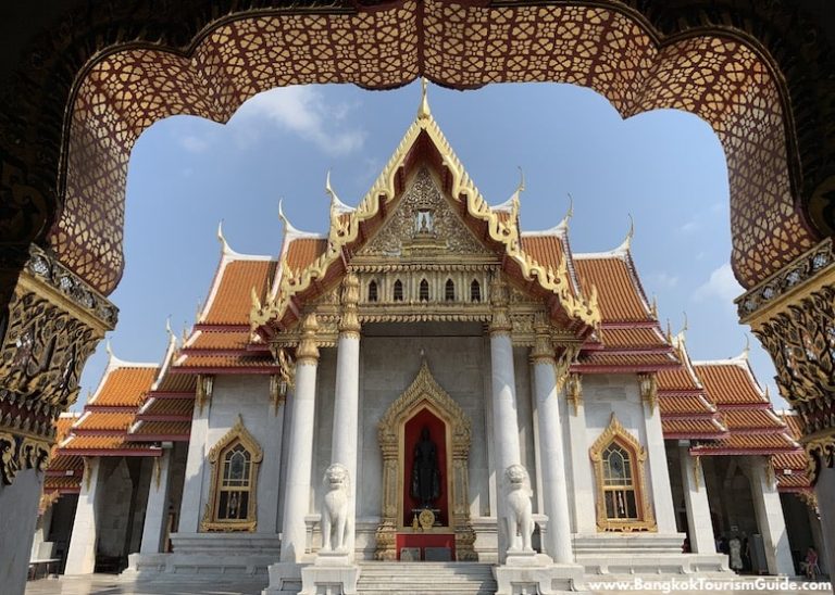Wat Benchamabophit Marble Temple in Bangkok