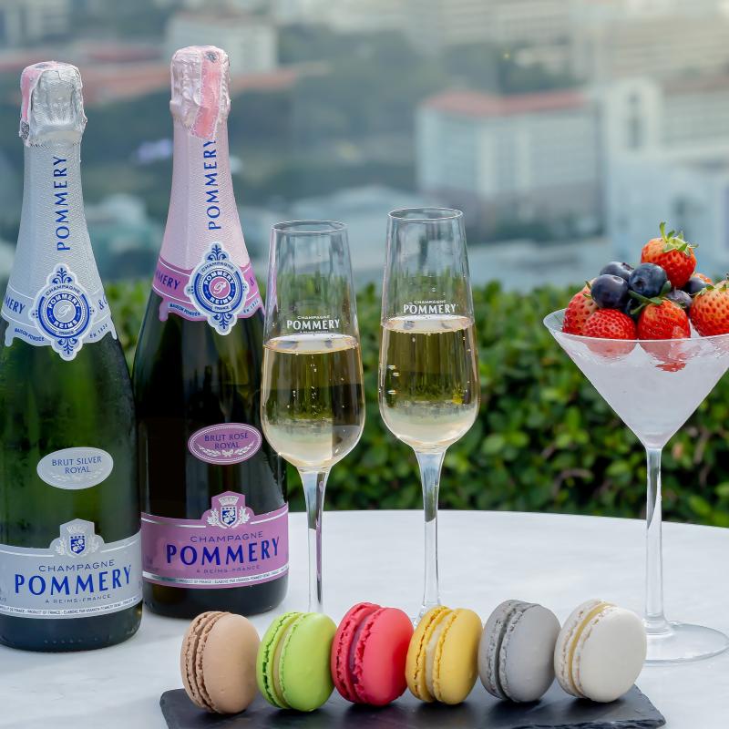 Champagne drink at CRU Champagne Bar Bangkok