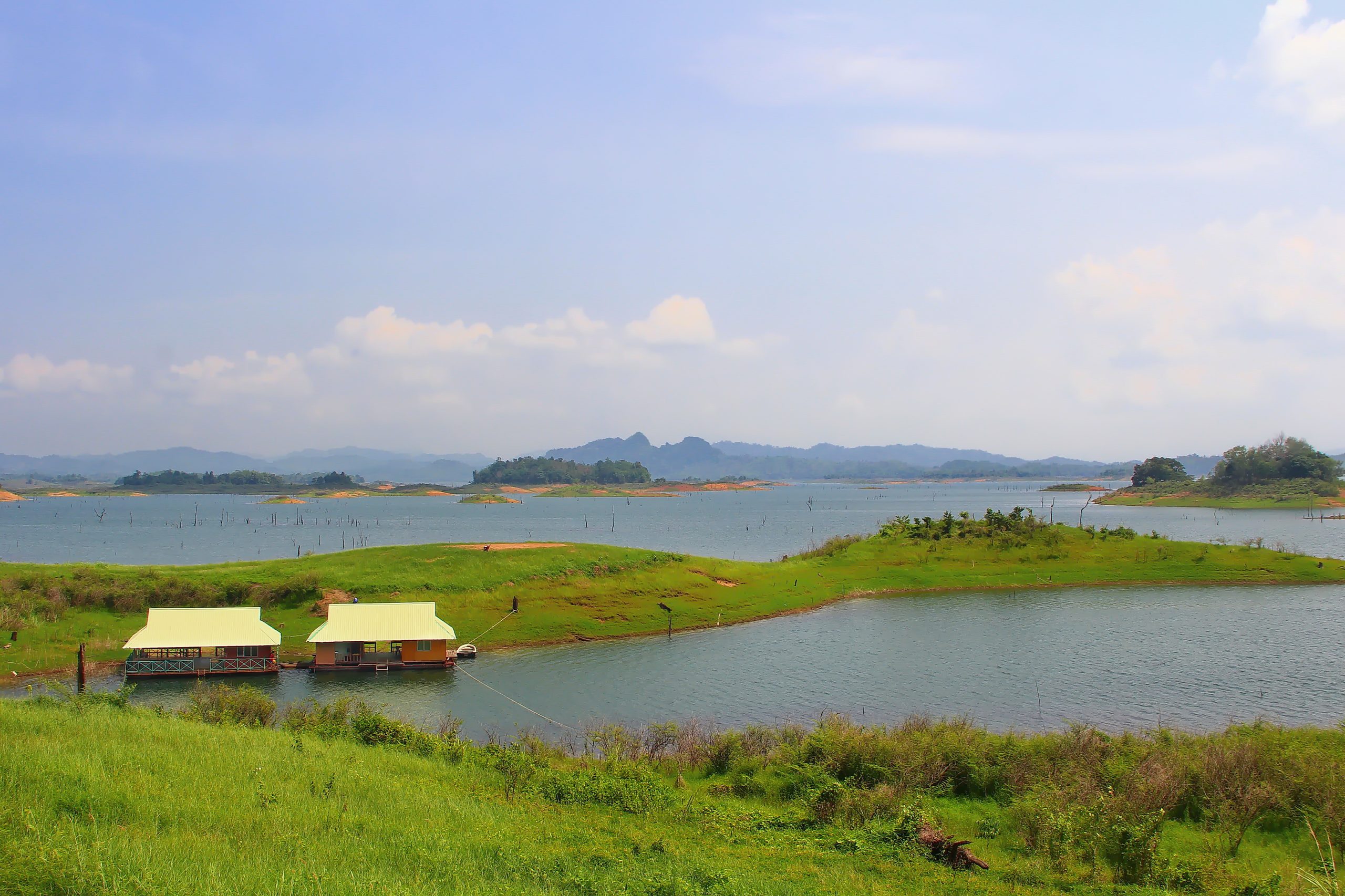 Houseboat on the reservoir at Khao Laem National Park
