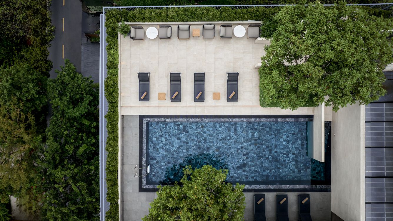 Rooftop pool at Madi Paidi Bangkok