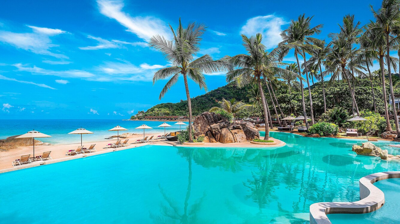 Beachfront pool at Sheraton Samui Resort