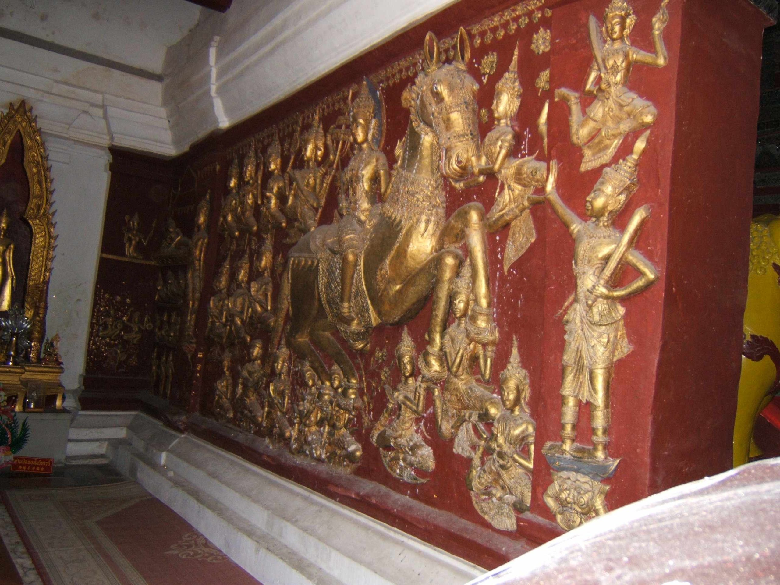 Chedi detail at Wat Phra Mahathat Woramahawihan