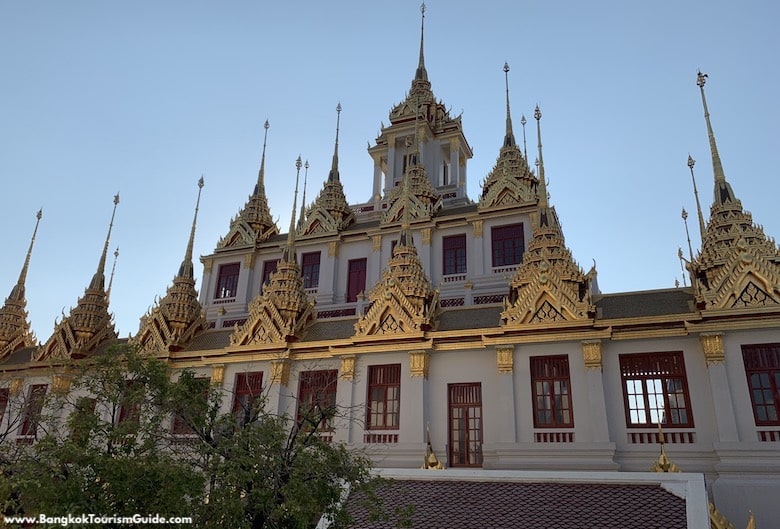 Wat Ratchanatdaram temple architecture