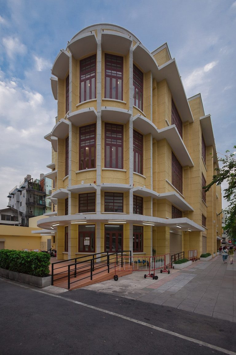 Bangkok City Library on Ratchadamnoen Avenue