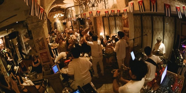 Havana Social Bangkok's Cuban-inspired interior