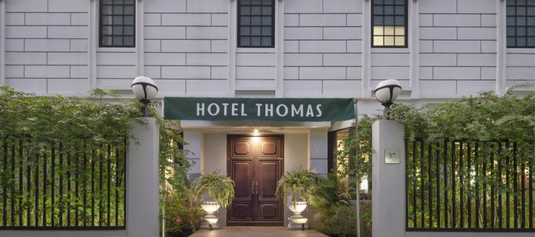 Hotel Thomas Bangkok boutique hotel setting