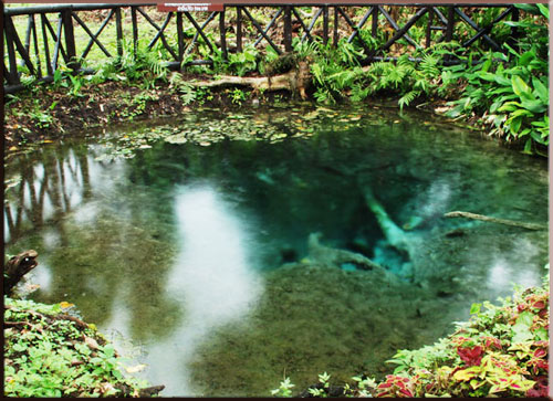 Clear mineral water at the Seven Colours Spring