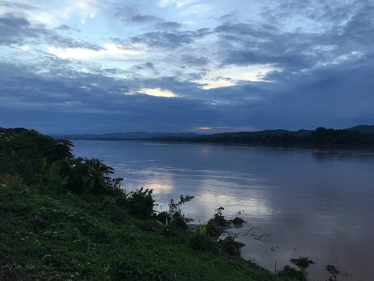 Wide Mekong view from Chiang Khan in Loei