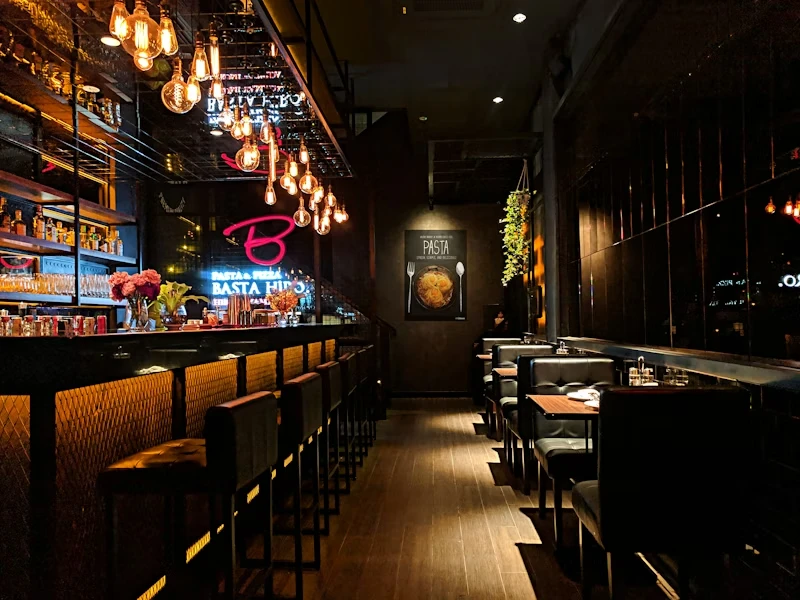 Bar counter at Juxtabar Bangkok