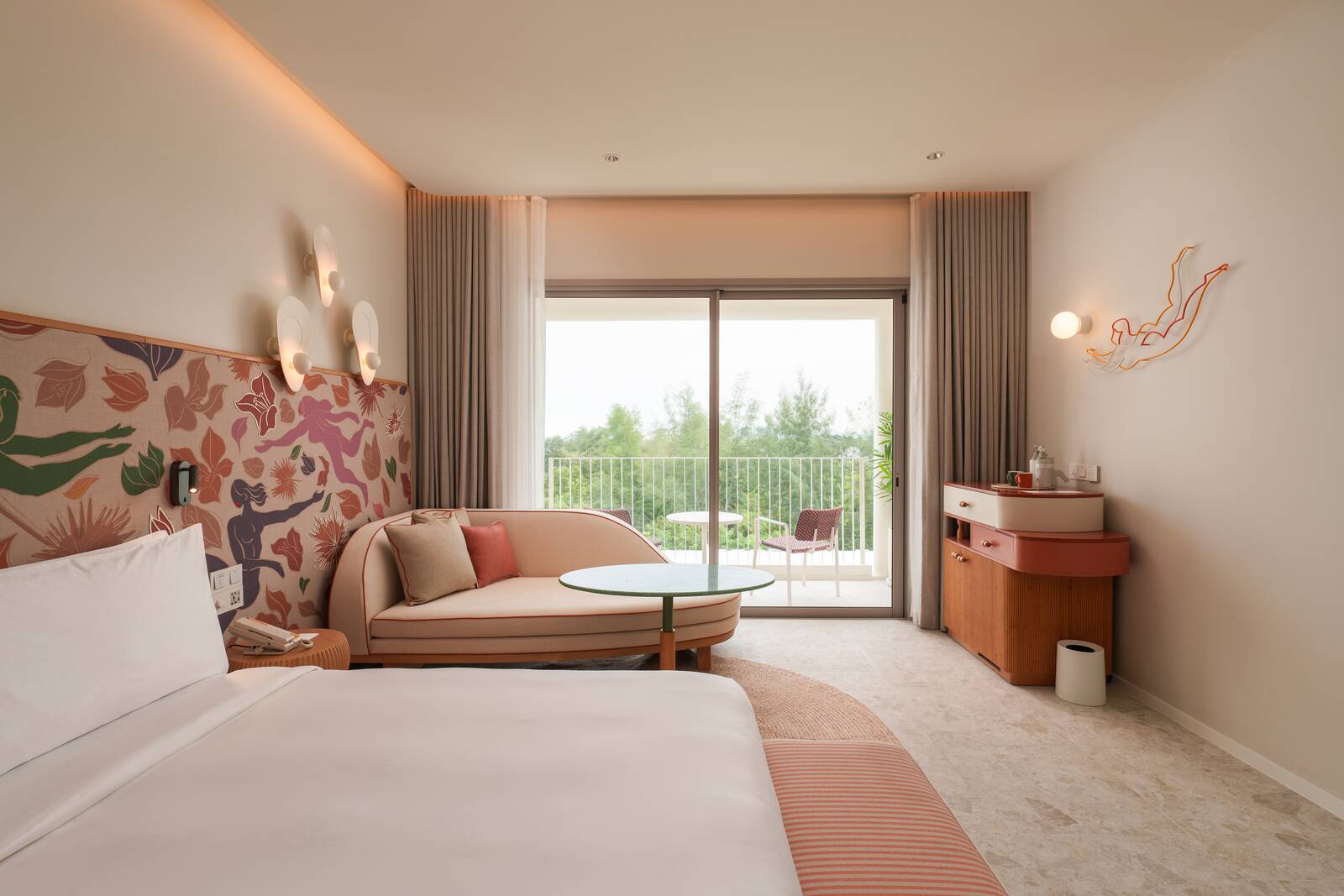 Deluxe King room with a view at The Standard Pattaya