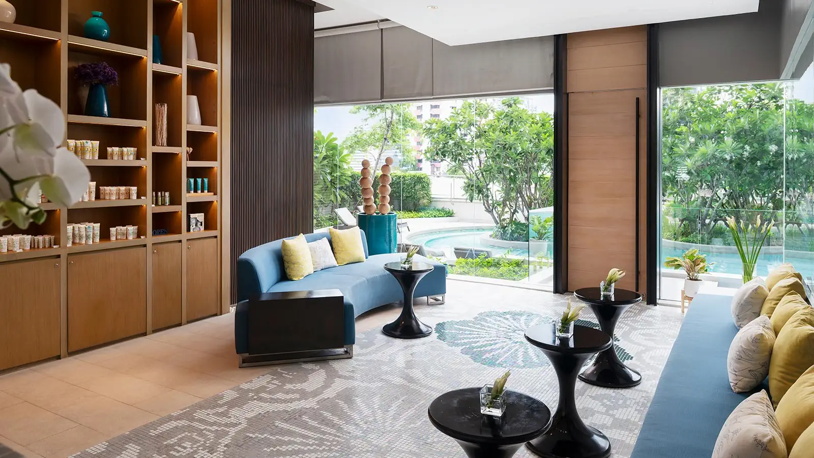 Reception lounge at Breeze Spa Amari Bangkok