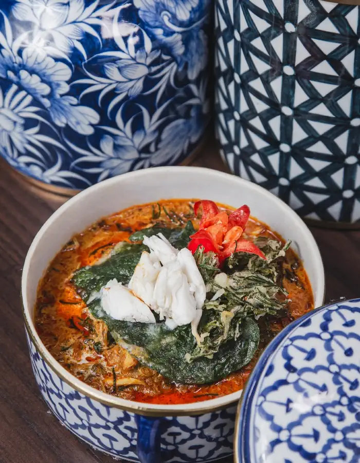 Crab curry with wild betel leaves at ChomSindh