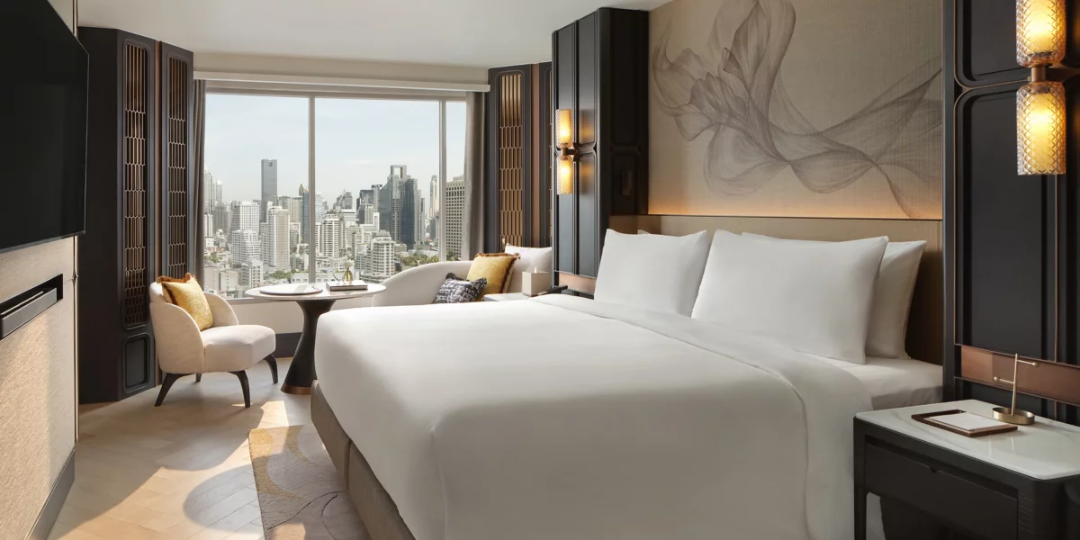 King room at Fairmont Bangkok Sukhumvit