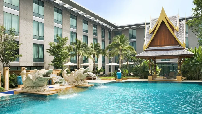 Hyatt Regency Bangkok airport pool Outdoor pool at Hyatt Regency Bangkok Suvarnabhumi Airport