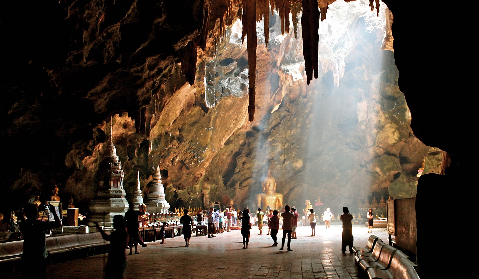 Buddha images inside Khao Luang Cave