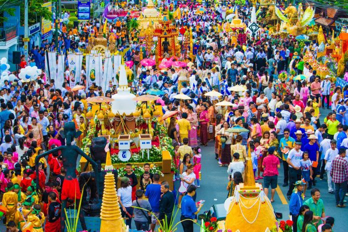 2014 Tenth Lunar Month Festival procession in Nakhon Si Thammarat