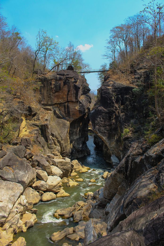 Rock canyon at Ob Luang National Park