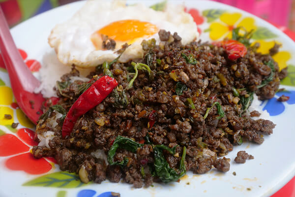 Pad kra pao served at Phed Mark Bangkok