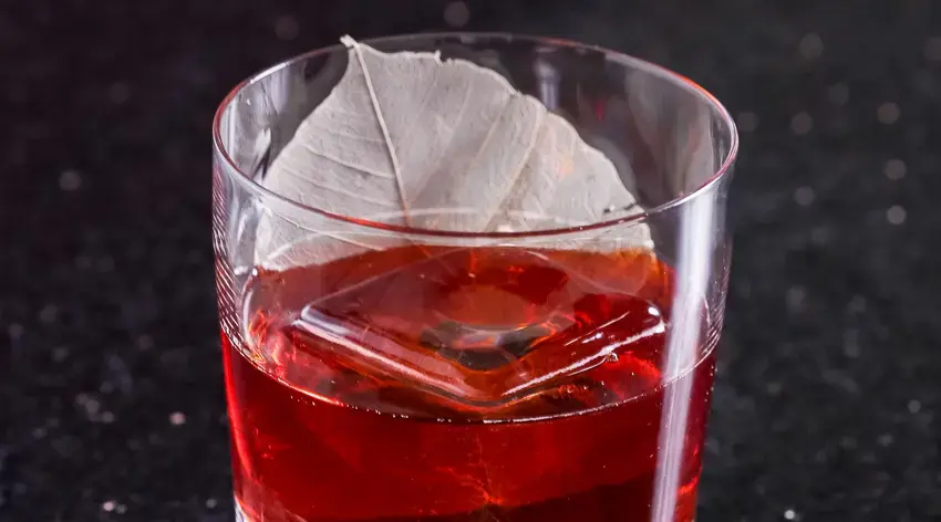 Tea-Riffic Negroni at Red Sky Bar Bangkok