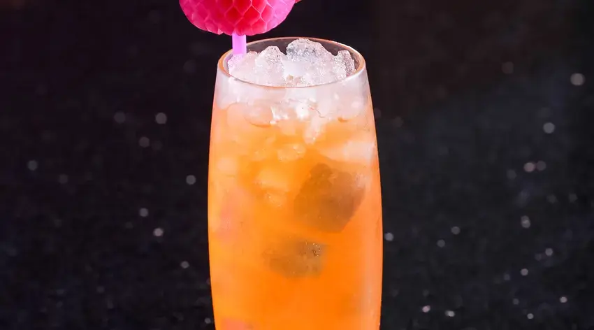 Flamingodora cocktail at Red Sky Bar Bangkok