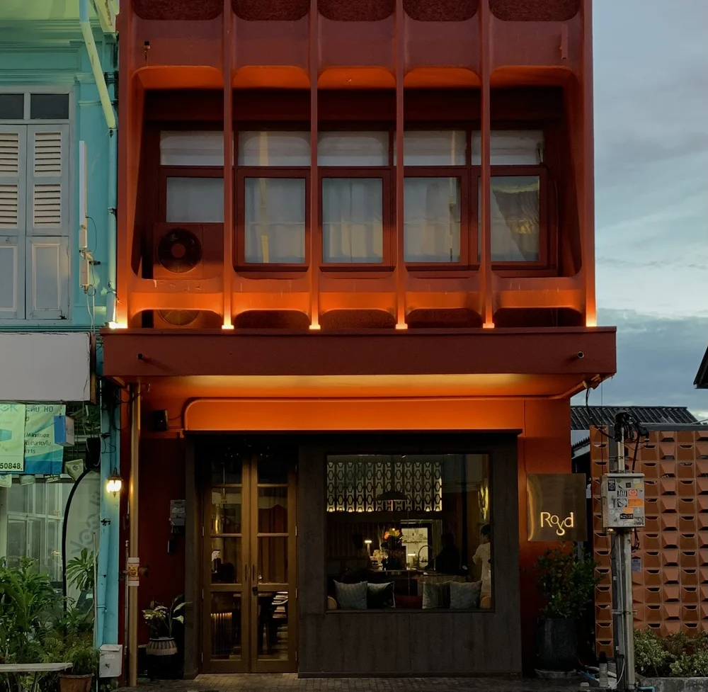 Royd restaurant facade on Dibuk Road