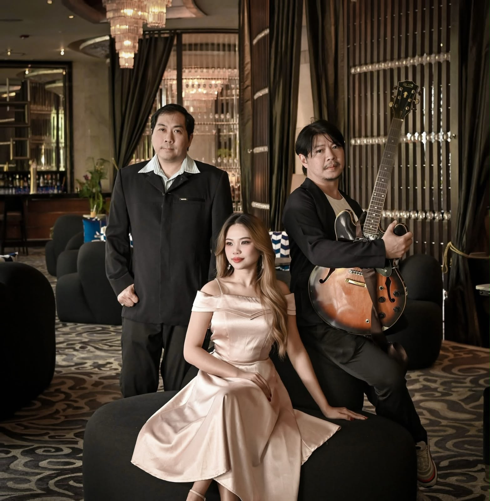Live band performing at SOL9 Bangkok