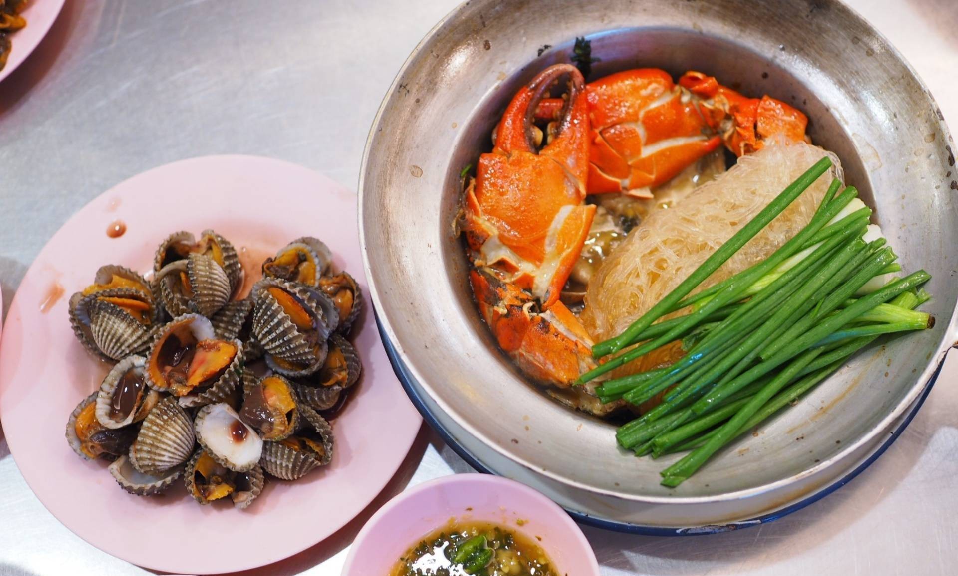 A seafood side dish served at Somsak Pu Ob