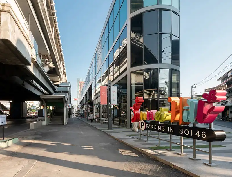 Summer Hill community mall beside BTS Phra Khanong