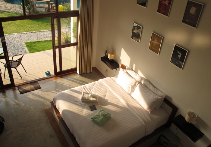 Mezzanine room overlooking the garden at Tree Roots Retreat