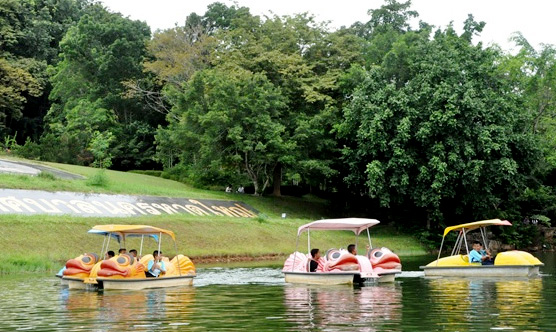 Hat Yai Municipal Park in Songkhla