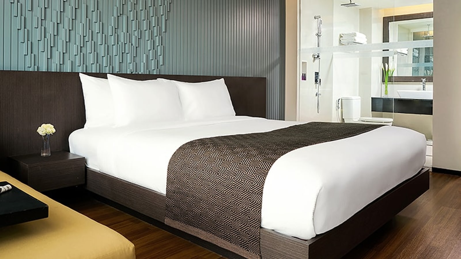 King room with seating area at Avani Khon Kaen