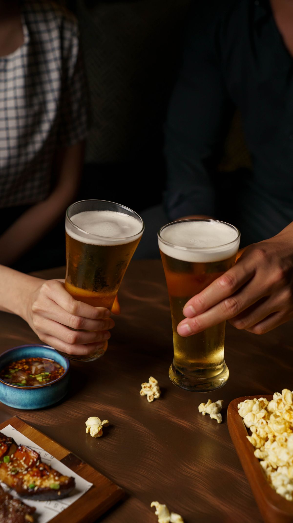 Beer and bar snacks served at BARSU Bangkok