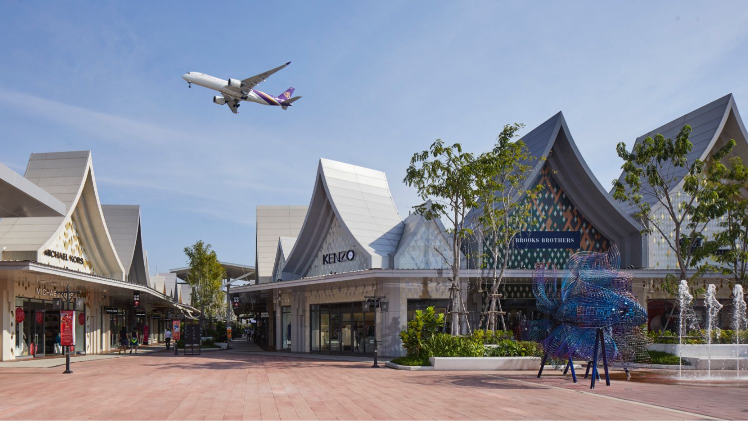 Open-air shopping walkways at Central Village near Suvarnabhumi Airport