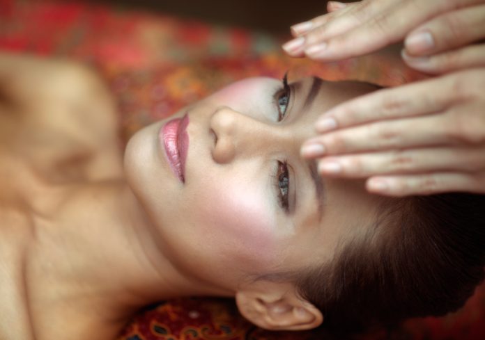 Fah Lanna facial treatment Facial massage during a Fah Lanna Spa treatment in Chiang Mai