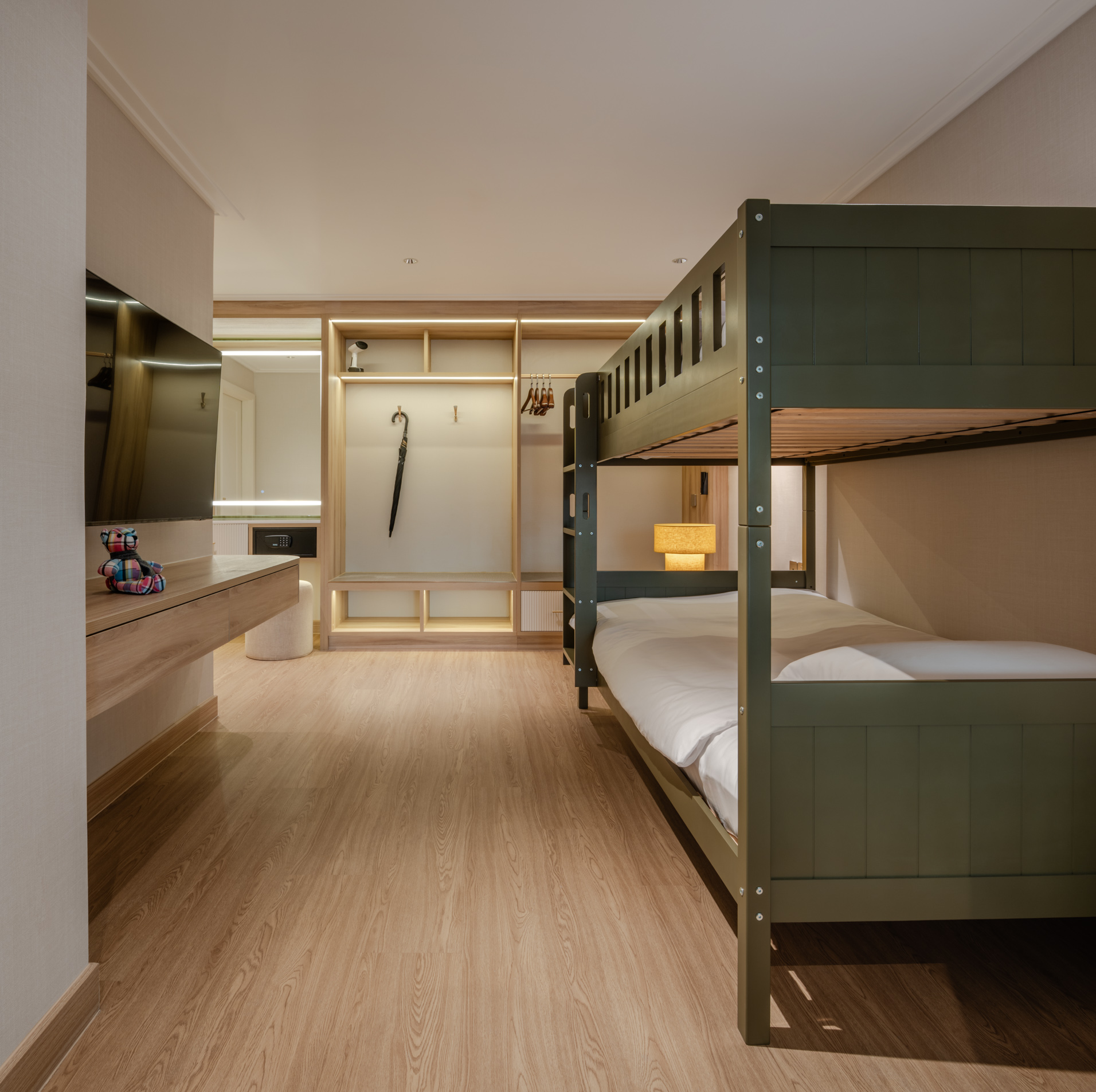 Family suite living area at Tower Club Signature Collection