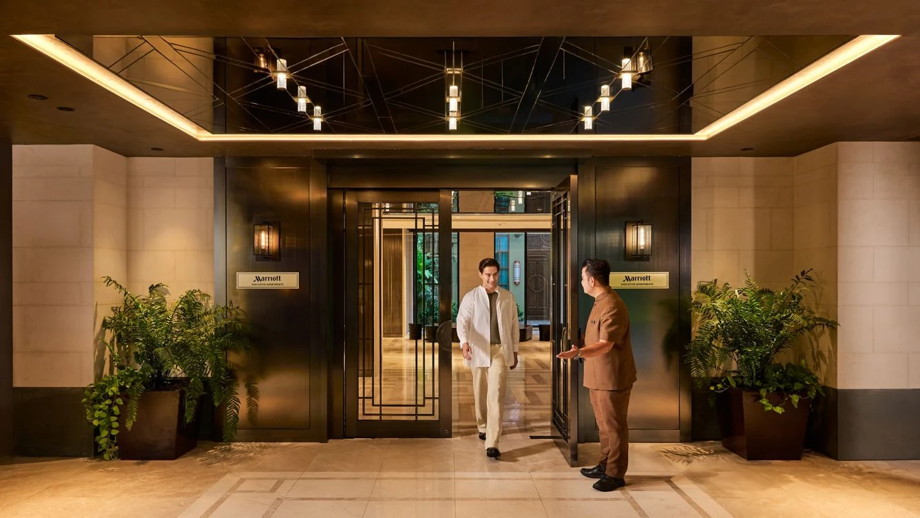 Entrance to Marriott Executive Apartments Bangkok Townhall Sukhumvit
